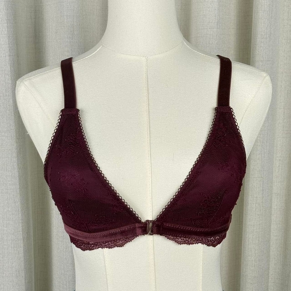 Victoria’s Secret Burgundy Velvet Lace Bralette Front Clasp Adjustable Straps XS